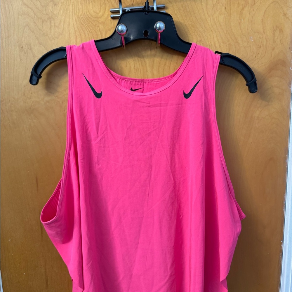 Nike Women's dri fit ADV Aeroswift cropped tank